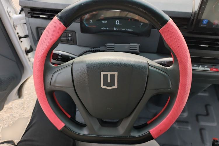 Used Farizon Xingxiang V 2024 Star Enjoy V6E Feature Edition with CATL 41.86 kWh Steering Wheel