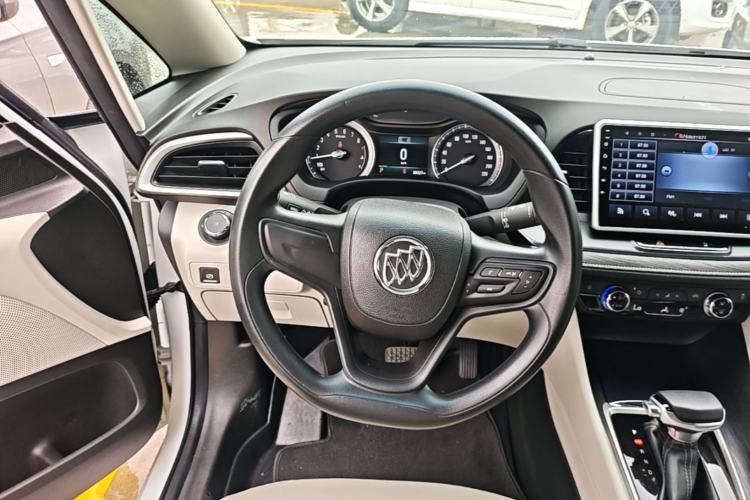 Used Buick GL6 2018 18T 6-Seater Elite Model
