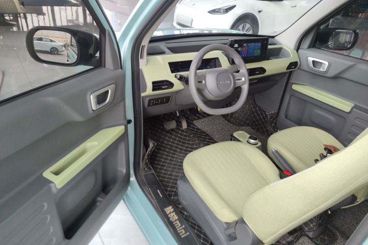 Used Geely Galaxy Panda 2024 Panda Mini 200km Endurance Bear