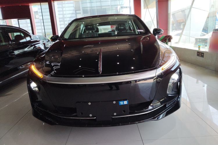 Used Hongqi E-QM5 2025 500km Range Commuter Version