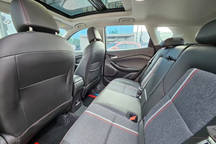 Used Chevrolet Trax 2019 Redline 335T CVT Top-Tier Model China VI Standard
