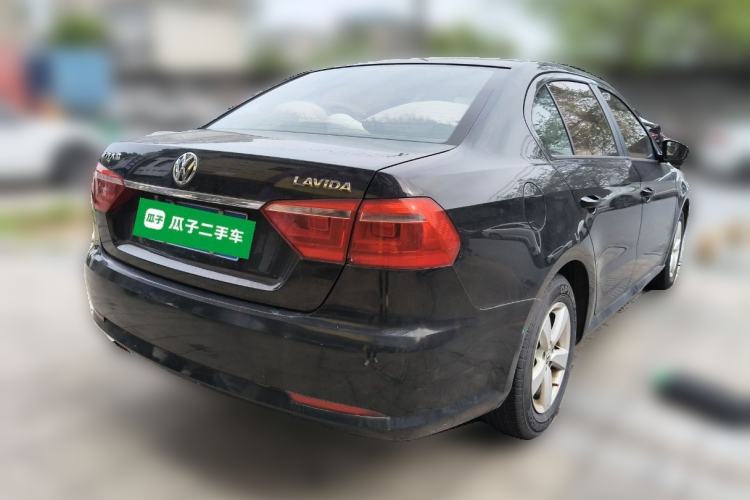 Used Volkswagen Lavida 2013 Revised Classic 1.6L Automatic Fashion Edition