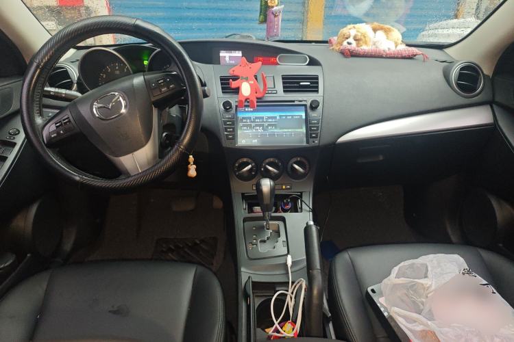 Used Mazda 3 2013 Sedan 1.6L Automatic Elite Model Center Console