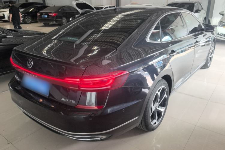 Used Volkswagen Passat 2024 380TSI Starry Luxury Edition