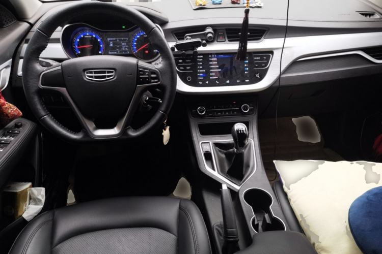 Used Geely Auto Vision 2020 Revised 1.5L Manual Asian Games Edition Center Console