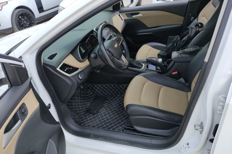 Used Chevrolet Monza 2022 320 Automatic Enjoyment Sunroof Version Left Front Seat