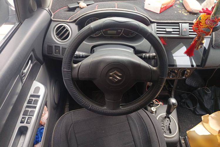 Used Suzuki Swift 2016 1.5L Automatic Fashionable Coolplay Edition Steering Wheel