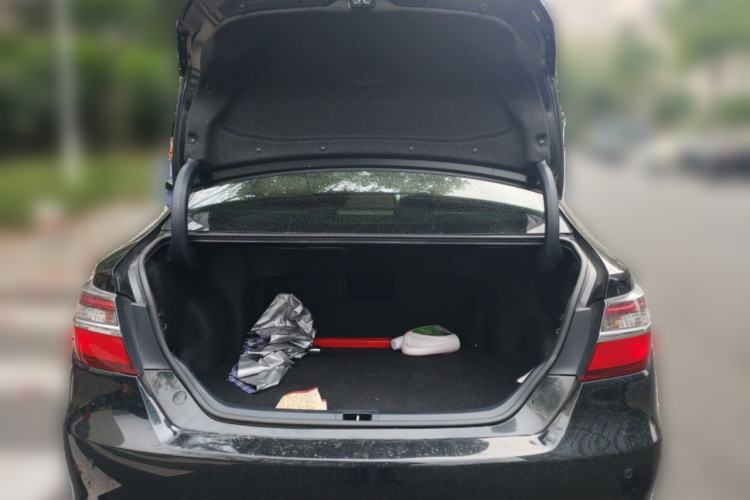 Used Toyota Camry 2016 2.5G 10th Anniversary Deluxe Navigation Edition Trunk