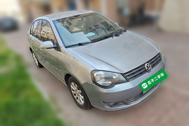 Used Volkswagen Polo 2011 Jingqu 1.4L Manual Shishang Edition Front Right 45 Deg