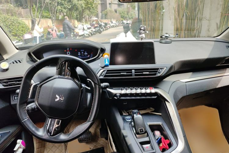 Used Peugeot 5008 2019 380THP 5-Seater Elite Edition Interior 2