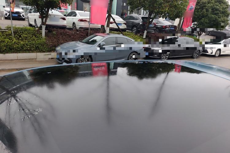 Used Venucia VX6 2025 Large Flat-Layout 520 Pro