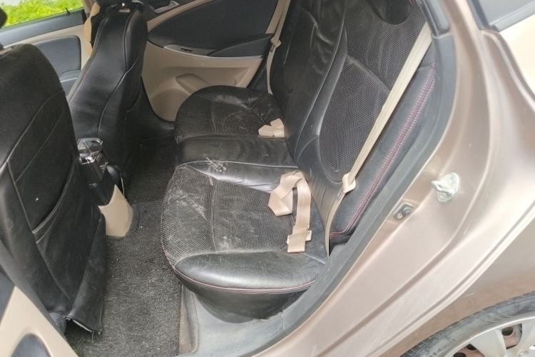 Used Hyundai Verna (older generation) 2016 1.4L Manual Smart GLS Trim