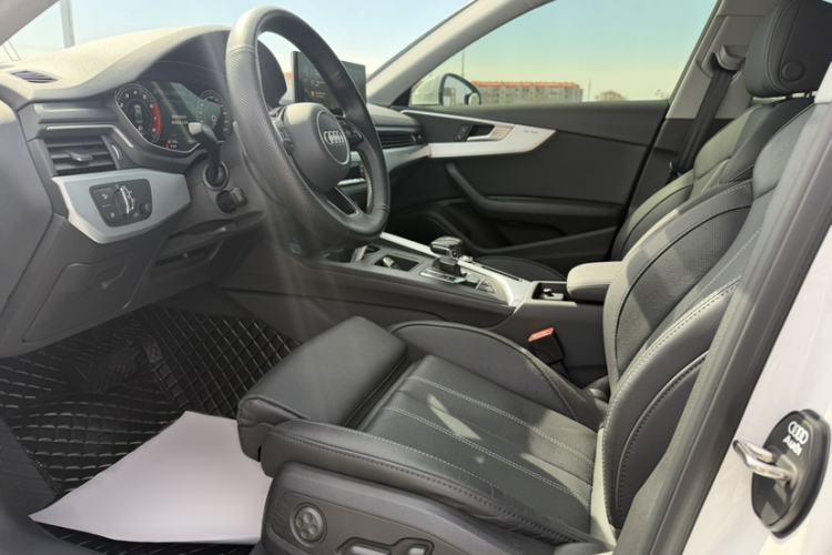 Used Audi A4L 2022 40 TFSI Luxury Dynamic Model Interior 5