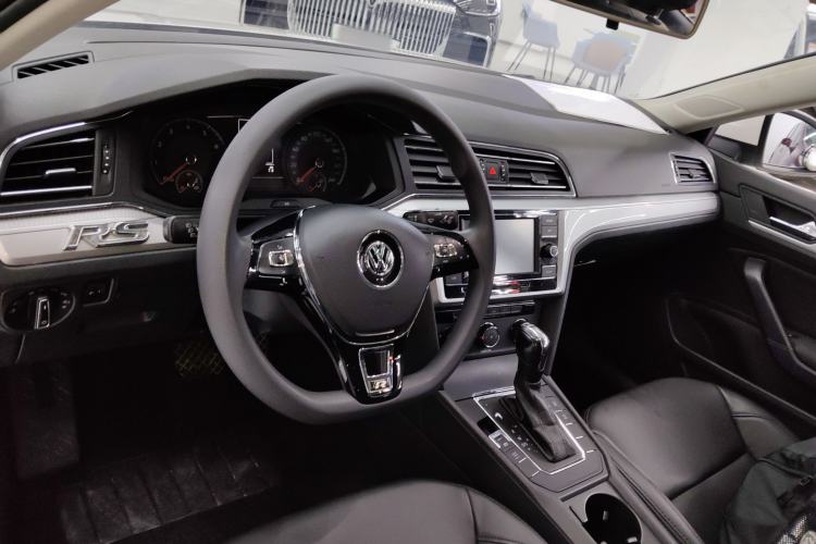 Used Volkswagen Lamando 2019 230TSI DSG Fashion Edition China VI Center Console