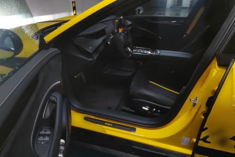 Used Xiaomi Auto SU7 Ultra 2025 Ultra Model Driver Seat