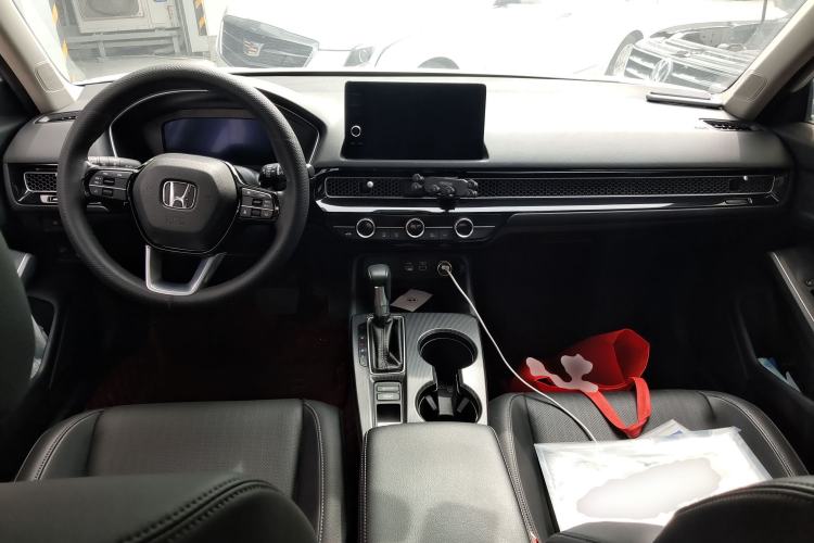 Used Honda Civic 2022 240TURBO CVT Dynamic Control Version Center Console