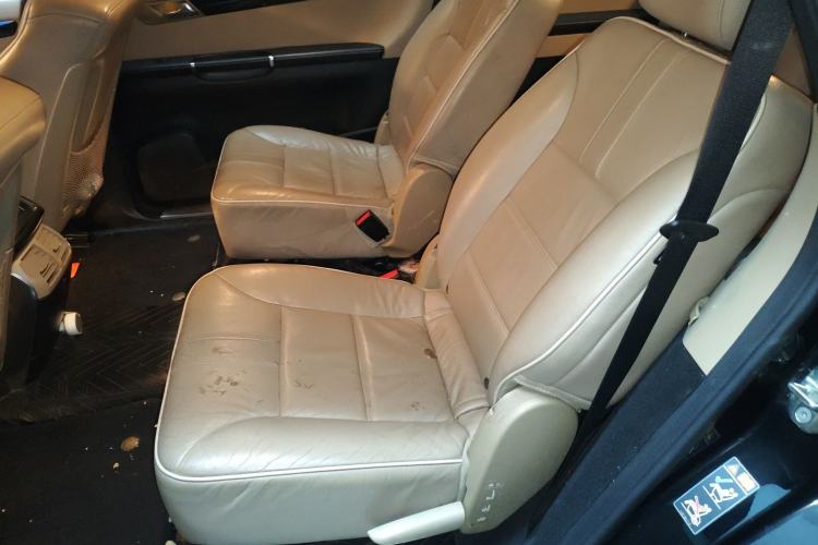 Used Mercedes-Benz R-Class 2014 R 400 4MATIC Business Model Left Rear Seat
