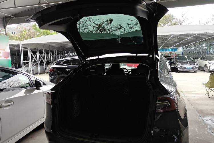 Used Tesla Model Y 2024 Rear-Wheel-Drive Version