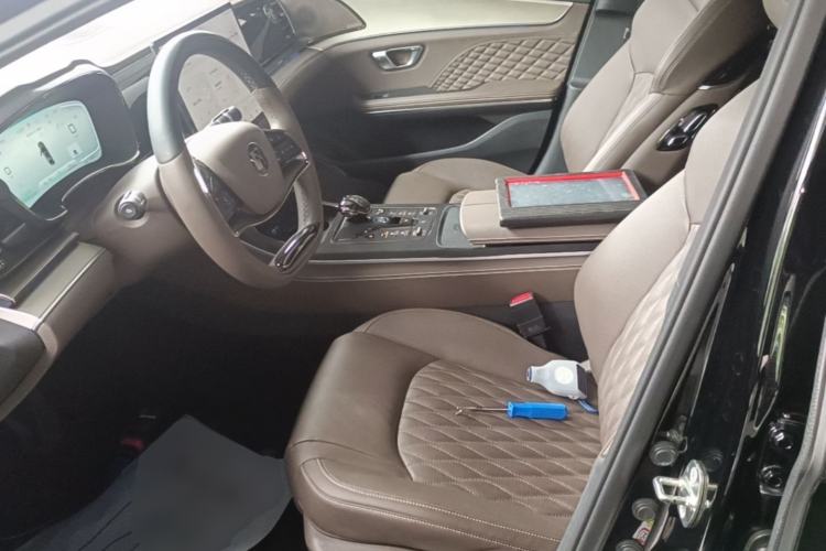 Used BYD Han 2023 EV Champion Edition 605KM Front-Drive Premium Model
