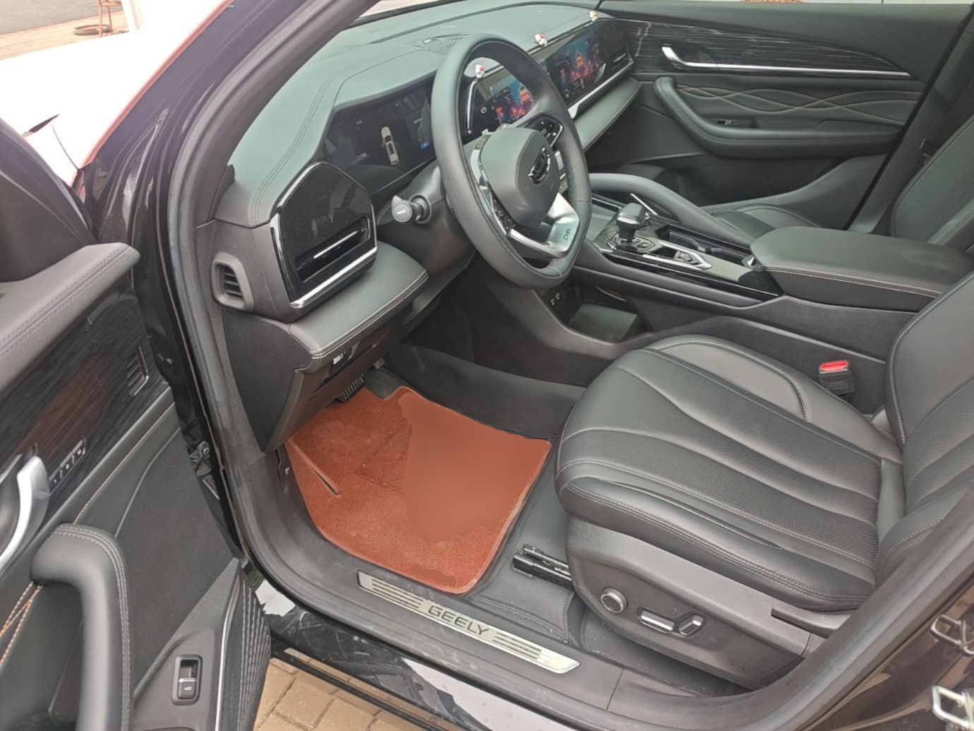 Geely Auto Monjaro L 2024 2.0TD DCT EVO Two-Wheel Drive Long-Range Version — снимка 18