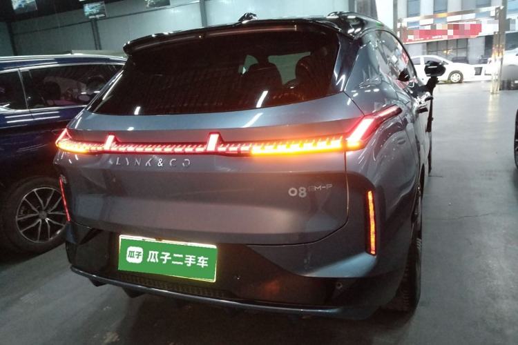 Used Lynk & Co 08 EM-P 2025 220 km All-Wheel-Drive Performance Halo