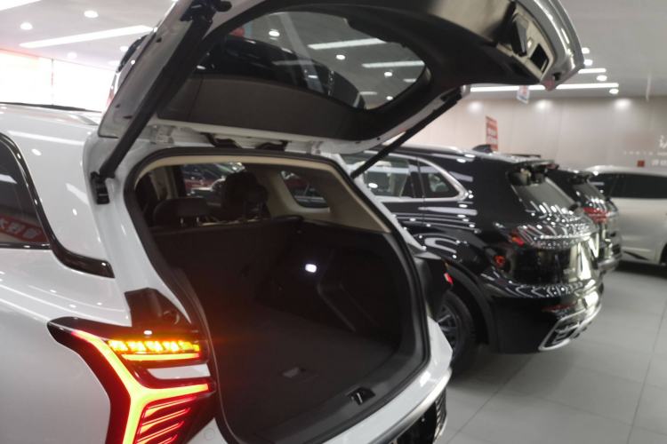 Used Hongqi HS3 2023 1.5T Two-Wheel Drive Shanwei Edition