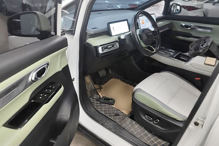 Used AION Y 2022 Plus 70 Smart Edition
