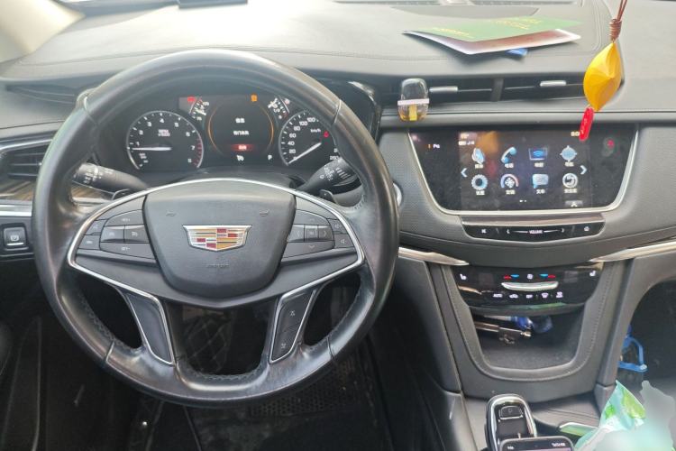 Used Cadillac XT5 2018 25T Luxury Model
