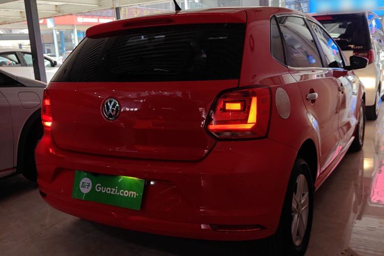 Used Volkswagen Polo 2016 1.4L Automatic Trendy Model Rear Right 45 Deg