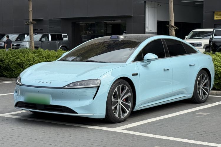 Used Hima Luxeed S7 2025 785 km Ultra