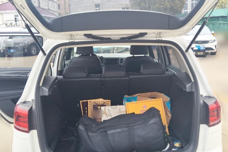 Used Volkswagen Golf Sportsvan 2018 230TSI Automatic Luxury Model
