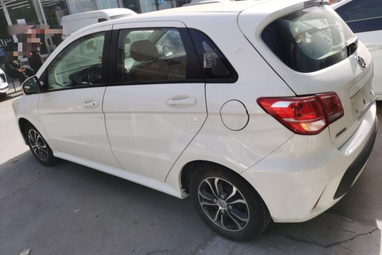 Used BAIC Senova D20 2015 Hatchback 1.5L Automatic Lotte Edition
