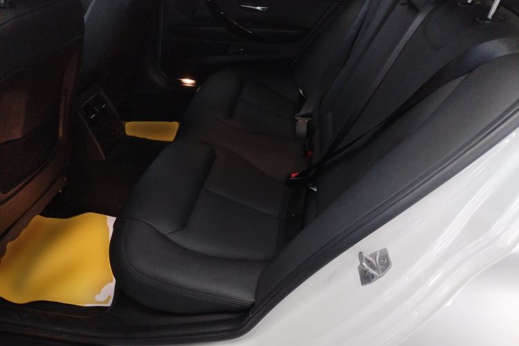 Used BMW 3 Series 2016 320Li Fashion Model Left Rear Seat