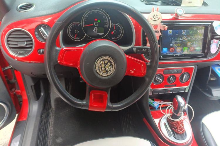 Used Volkswagen Beetle 2015 180TSI model
