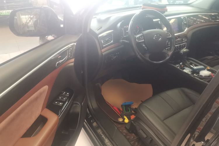 Used GAC Trumpchi GS8 2017 320T Two-Wheel Drive Luxury Smart Connectivity Version (7 Seats)
