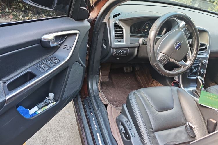 Used Volvo XC60 2014 T5 Zhiyi Edition
