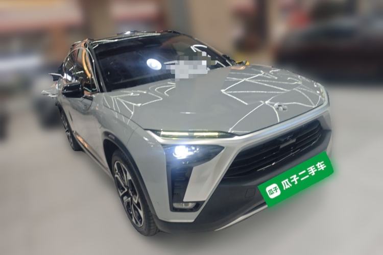 Used Nio ES8 2020 415 km Signature Edition 6-Seater Version Front Right 45 Deg