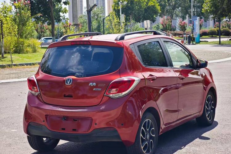 Used CHANGAN Benni 2015 1.4L IMT Luxury Version China IV Standard