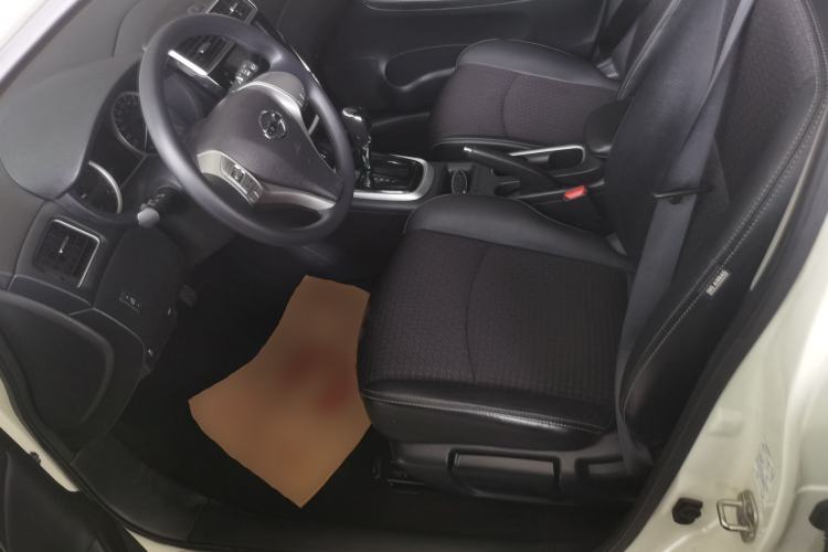 Used Nissan Tiida 2019 1.6L CVT Smart Enjoyment Version China VI Standard Left Front Seat