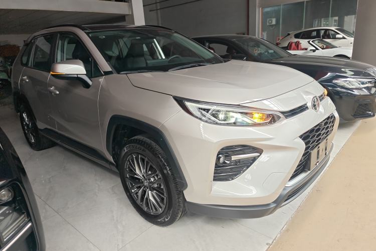 Used Toyota Wildlander 2023 2.0L CVT Four-Wheel Drive Luxury PLUS Edition Front Right 45 Deg