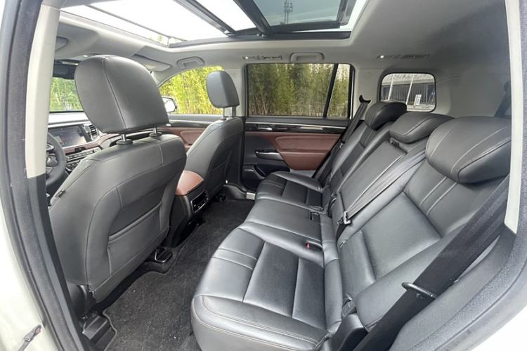 Used GAC Trumpchi GS8 2017 320T Two-Wheel Drive Luxury Smart Connectivity Version (7 Seats)