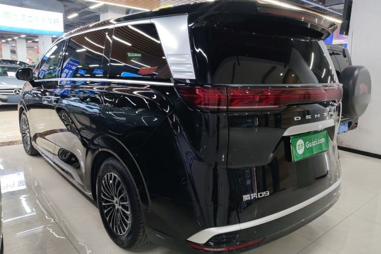 Used Denza D9 2022 DM-i 970 Four-Wheel Drive Flagship Model
