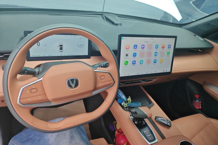 Used CHANGAN UNI-Z New Energy 2025 Model, Smart New Blue Whale 125km Battleship+ Version Center Console