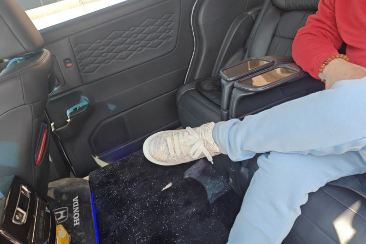 Used Honda Elysion 2022 2.0L eHEV Luxury Edition
