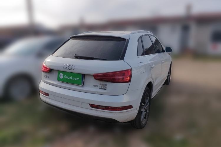 Used Audi Q3 2016 40 TFSI quattro all-wheel-drive sport model
