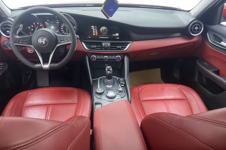 Used Alfa Romeo Giulia 2019 2.0T 280HP Luxury Edition