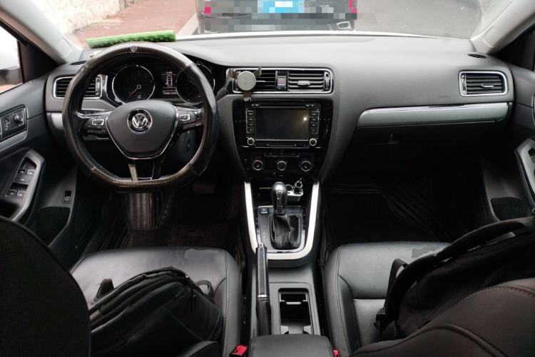 Used Volkswagen Sagitar 2018 180TSI DSG Prestige Edition
