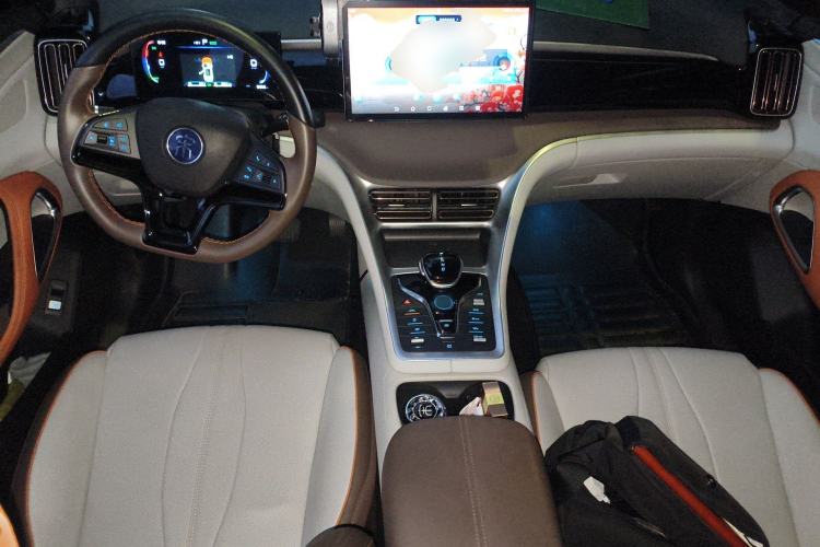 Used BYD Song Pro New Energy 2022 DM-i 110km Flagship Model Center Console