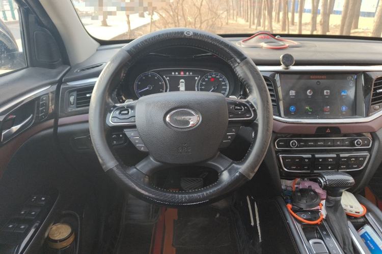 Used GAC Trumpchi GS8 2017 320T Two-Wheel Drive Luxury Smart Connectivity Version (7 Seats) Steering Wheel