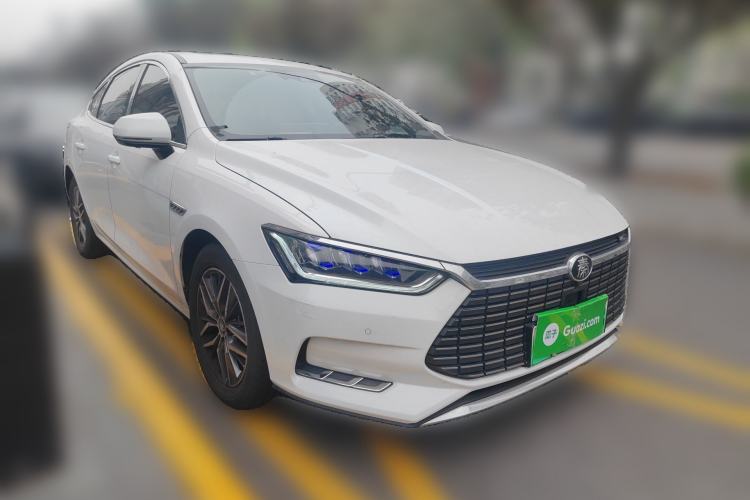 Used BYD Qin Pro New Energy 2019 EV Super Edition High-Power Smart Connect Luxurious Model
